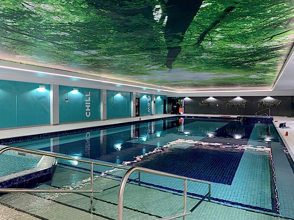 Using a Stretch Ceiling as a vapour barrier for your swimming pool 